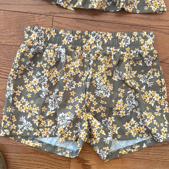 Girls size 12 New with Tags Kenzie Girl Short Outfit - Picture 3 of 6